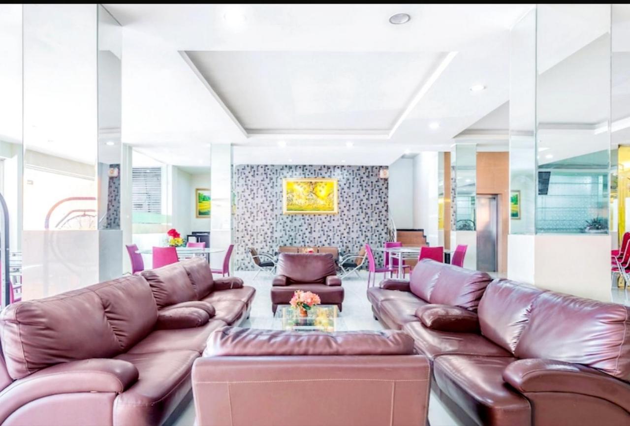 Agraha Andalas Hotel Макасар Екстер'єр фото