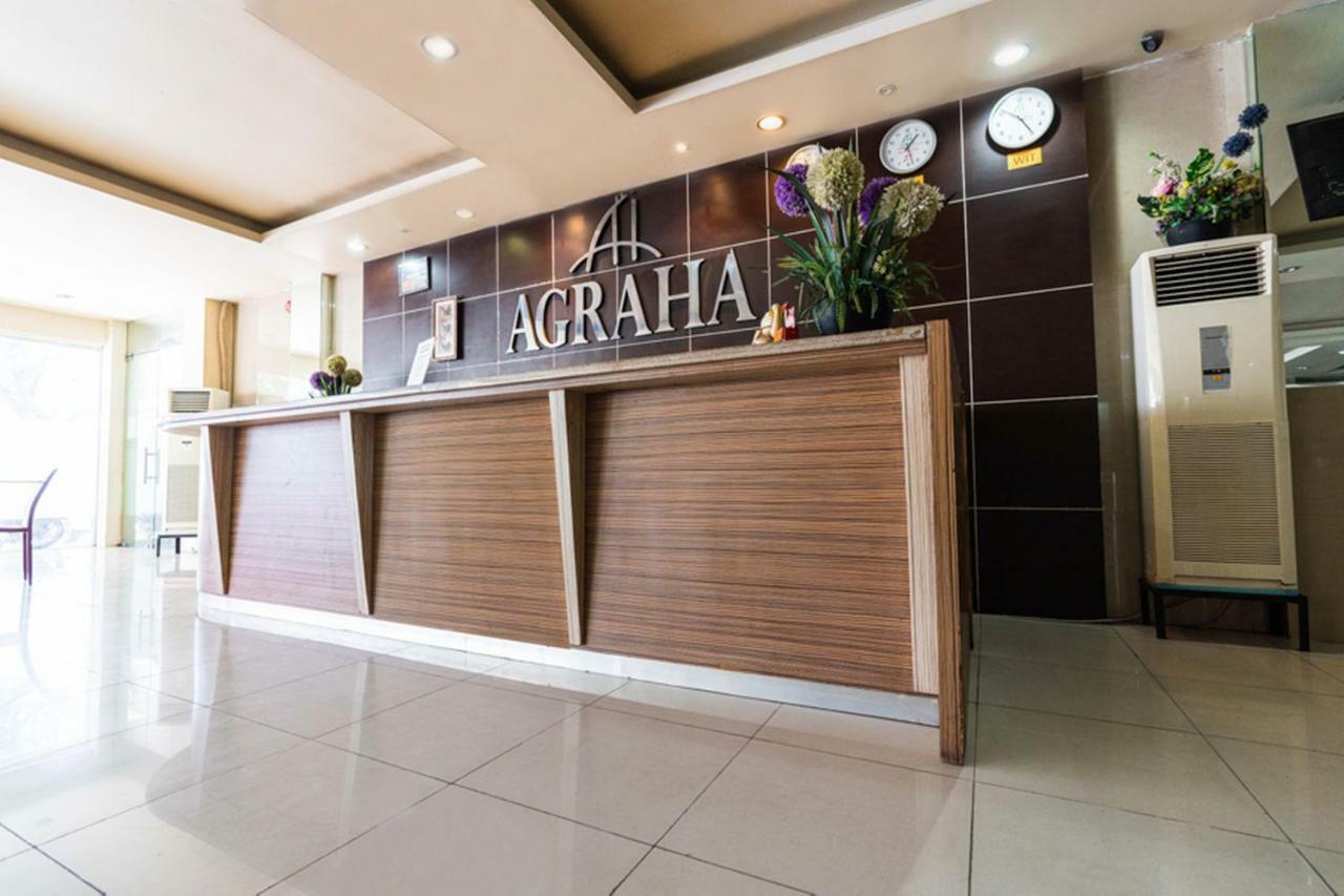 Agraha Andalas Hotel Макасар Екстер'єр фото
