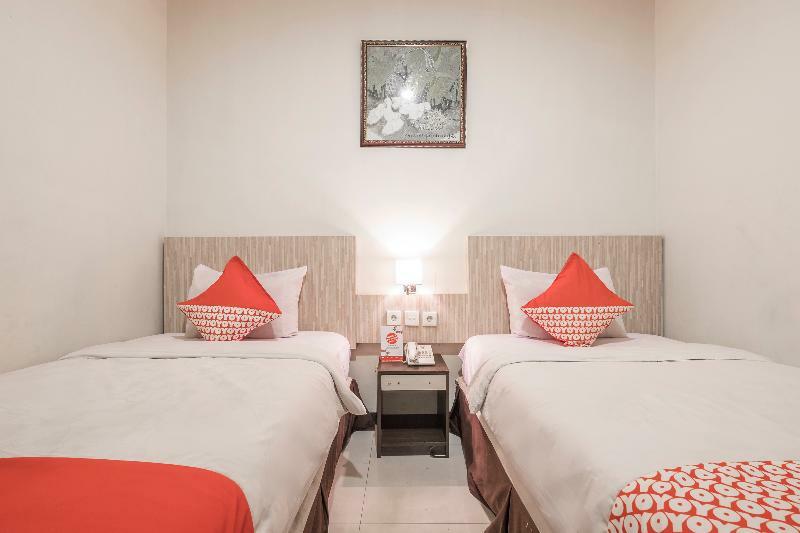 Agraha Andalas Hotel Макасар Екстер'єр фото